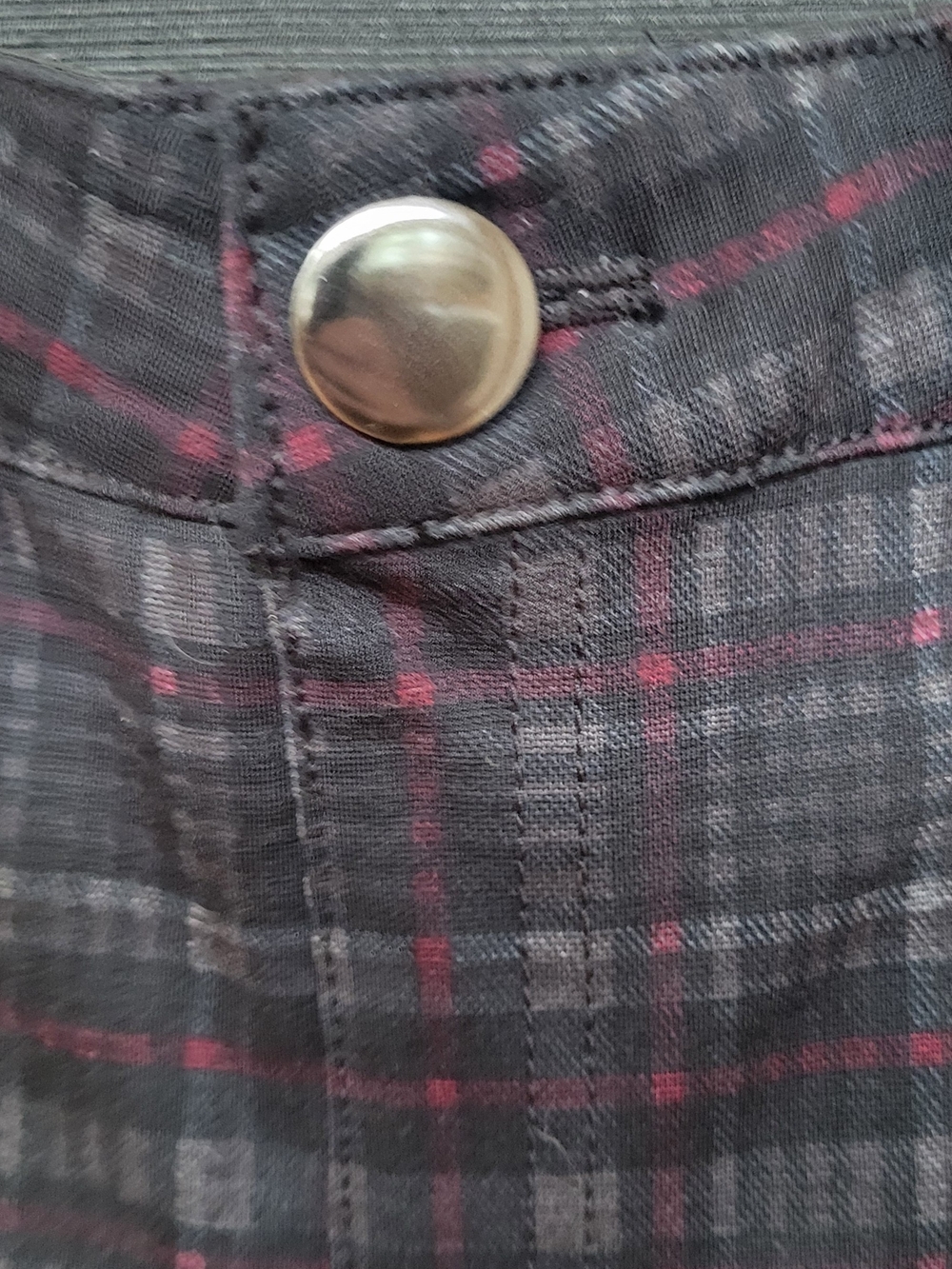Ricki's Grey and Red Plaid Slim Legging - Picture 4 of 5